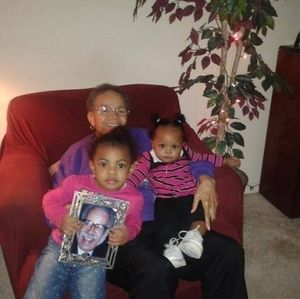 Meet your Posher, Lisa